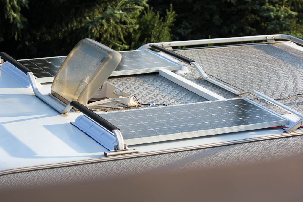 Die perfekte Solaranlage für dein Wohnmobil - Tipps und Tricks